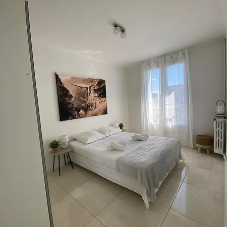 Logement Moderne Lumineux Et Vue Apartment *