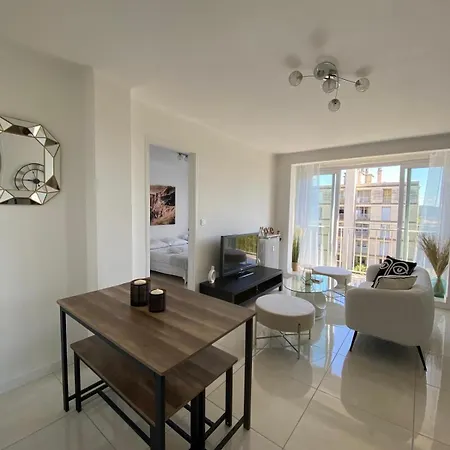 Logement Moderne Lumineux Et Vue Apartment *
